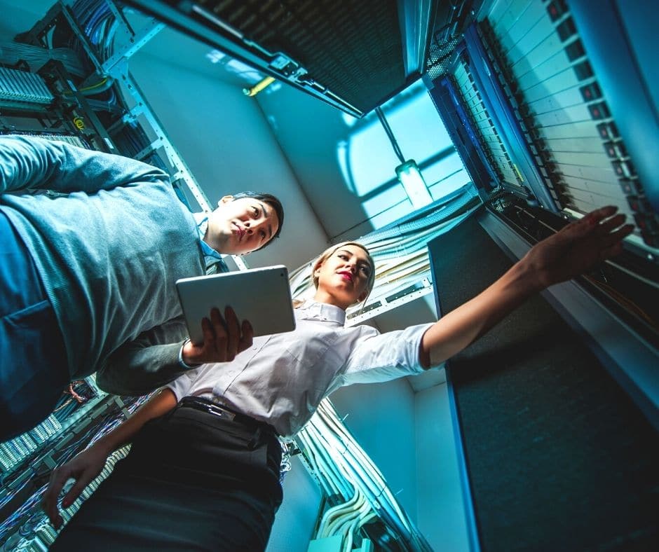 What Are The Benefits Of Business IT Support? Acrylic IT Local Business Support Northwich, Cheshire, Northwest